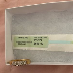 Two tone 10K gold ring